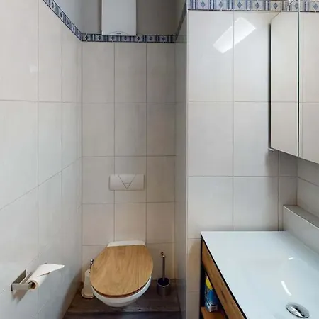 In Out Neu Und Gehoben Jokercard Inklusive Σάαλμπαχ-Χίντεργκλεμ