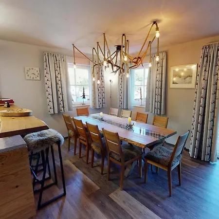 In Out Neu Und Gehoben Jokercard Inklusive * Saalbach-Hinterglemm